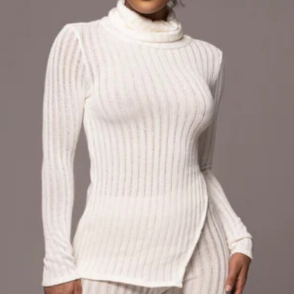 JuxLabel Tops - JuxLabel One Call Away Ribbed Turtleneck